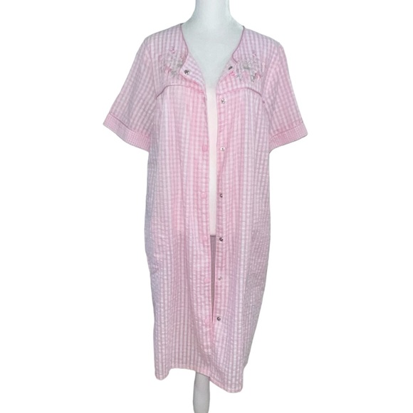 Croft & Barrow Women’s Night Gown Size M Intimates Pink Floral Embroidered - Picture 3 of 9